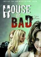 House of bad (2013) Escenas Nudistas