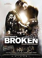 This Movie Is Broken (2010) Escenas Nudistas