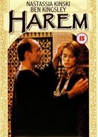 Harem (1985) Escenas Nudistas