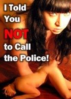 I Told You Not to Call the Police (2010) Escenas Nudistas