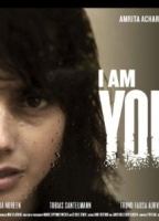 I Am Yours (2013) Escenas Nudistas