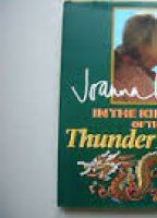 Joanna Lumley in the Kingdom of the Thunderdragon 1997 película escenas de desnudos