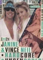 Janine & Vince Neil: Hardcore & Uncensored escenas nudistas