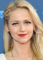 Johanna Braddy desnuda