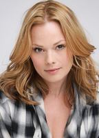 Kate Levering desnuda