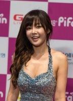 Kim Sun-Young desnuda