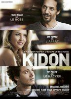 Kidon escenas nudistas