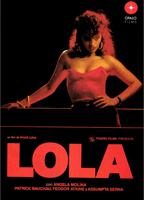 Lola (1986) Escenas Nudistas
