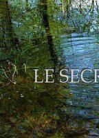 Le secret d'Elise 2015 - 2016 película escenas de desnudos