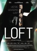 Loft (II) (2010) Escenas Nudistas