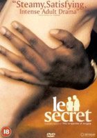 Le Secret (2000) Escenas Nudistas