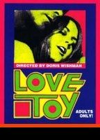 Love Toy 1971 película escenas de desnudos