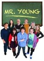 Mr. Young (2011-2013) Escenas Nudistas