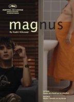 Magnus escenas nudistas