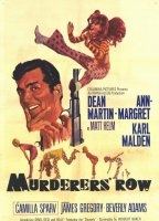 Murderers' Row 1966 película escenas de desnudos