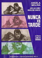 Nunca es tarde (1977) Escenas Nudistas