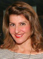 Nia Vardalos desnuda