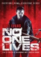 No One Lives (2012) Escenas Nudistas