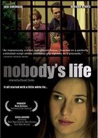 La vida de nadie (2002) Escenas Nudistas