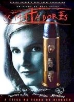 Os Matadores (1997) Escenas Nudistas