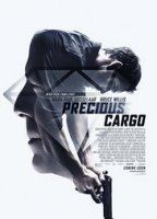 Precious Cargo 2016 película escenas de desnudos