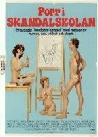 Porr i skandalskolan 1974 película escenas de desnudos