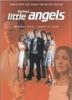 Perfect Little Angels (1998) Escenas Nudistas