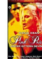 Pink prison (1999) Escenas Nudistas