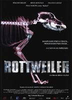 Rottweiler (2004) Escenas Nudistas
