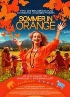 Sommer in Orange (2011) Escenas Nudistas