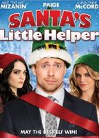 Santa's Little Helper 2015 película escenas de desnudos