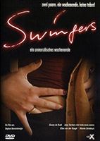 Swingers (2002) Escenas Nudistas
