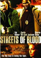 Streets of Blood 2009 película escenas de desnudos