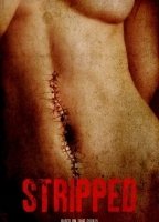 Stripped (2013) Escenas Nudistas