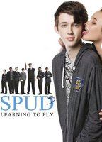 Spud 3: Learning to Fly (2014) Escenas Nudistas