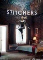 Stitchers 2015 - 2017 película escenas de desnudos