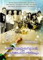 Samppanjaa ja vaahtokarkkeja (1995-1998) Escenas Nudistas