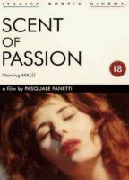Scent of Passion escenas nudistas