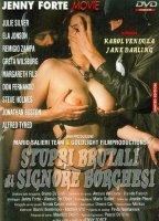 Stupri Brutali di Signore Borghesi (2007) Escenas Nudistas