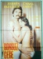 Sonsuz gece (1978) Escenas Nudistas
