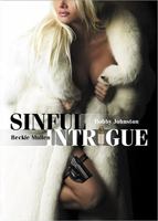 Sinful Intrigue (1995) Escenas Nudistas