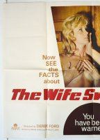 The Wife Swappers (1965) Escenas Nudistas