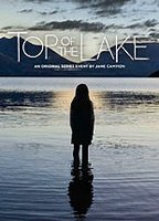 Top of the Lake (2013-2017) Escenas Nudistas