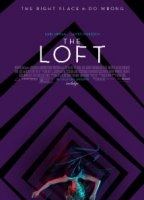 El loft (2014) Escenas Nudistas