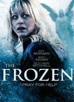 The Frozen (2012) Escenas Nudistas