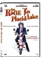 The Rage in Placid Lake (2003) Escenas Nudistas