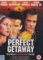 The Perfect Getaway (1998) Escenas Nudistas