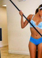 The new cleaning lady swallows a load! escenas nudistas