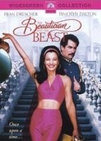 The Beautician and the Beast escenas nudistas
