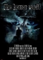 The Horror Vault (2011) Escenas Nudistas